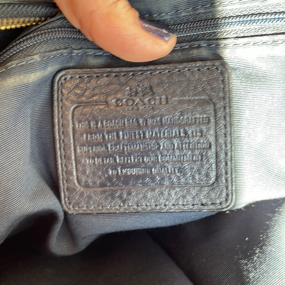 Navy, medium sized Coach bag - Picture 6 of 6